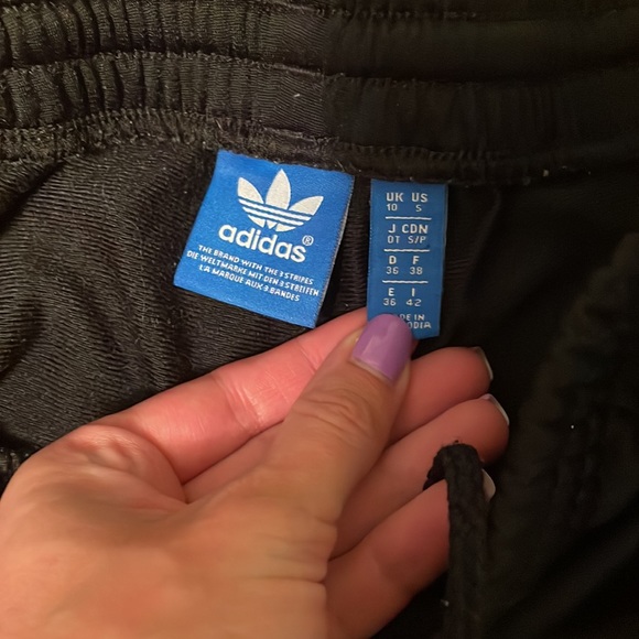 DONATED Adidas’s jogger - Picture 2 of 4